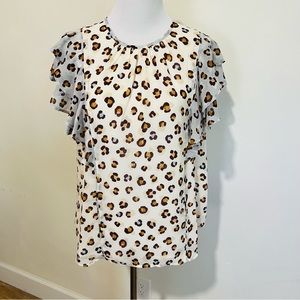 Classy Ann Taylor leopard print flutter sleeve Top